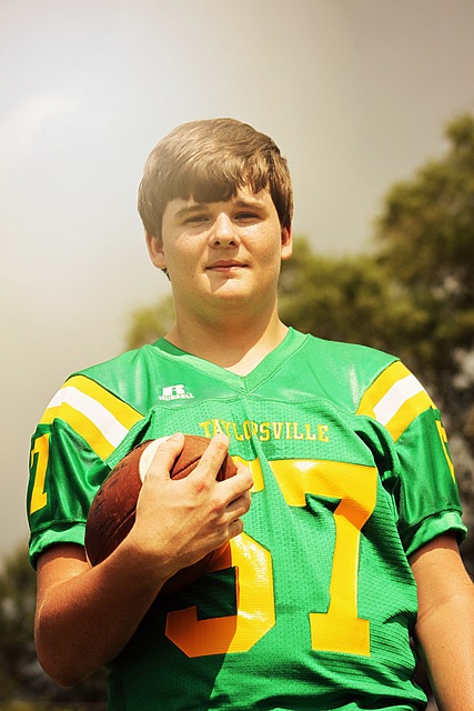 濃眉表示如果能夠增強交流 我們在防守方面就能更有效.