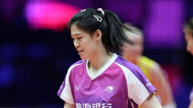 不满判罚？阿什利扬引用穆帅名言：我宁愿不说话，说了会有大麻烦.